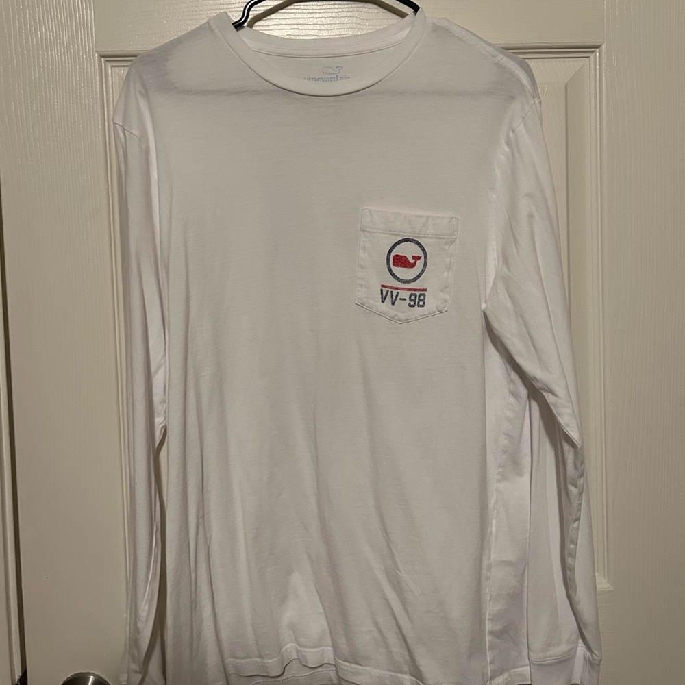 Men’s Vineyard Vines shirt